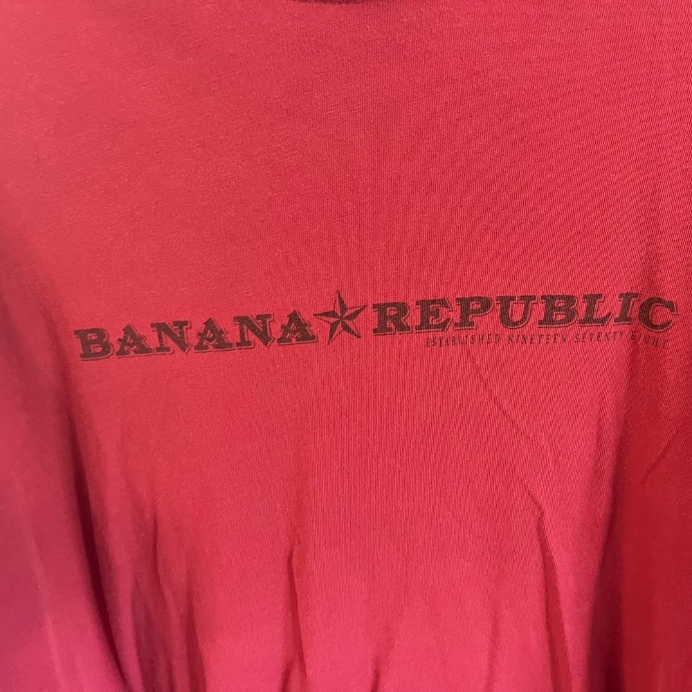 Vintage 90’s Banana Republic Red Mens Tshirt.  XL
